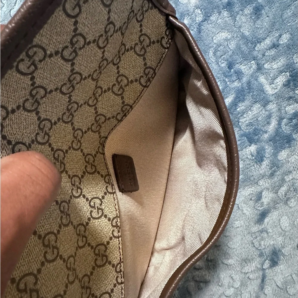 Gucci Brown and Beige Monogram Pouch - Picture 4 of 6